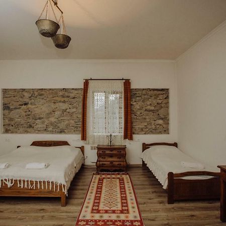 Larda Ξενοδοχείο Μέστια Εξωτερικό φωτογραφία
