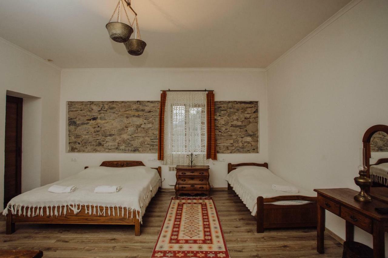 Larda Ξενοδοχείο Μέστια Εξωτερικό φωτογραφία